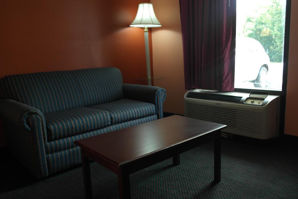Americas Best Value Inn And Suites Ноксвилл Экстерьер фото