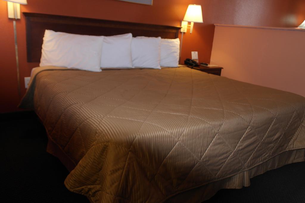 Americas Best Value Inn And Suites Ноксвилл Экстерьер фото